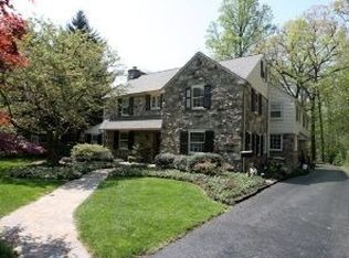 909 Overbrook Rd, Wilmington, DE 19807