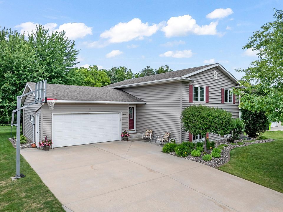 1st image of 450 Lally Ct