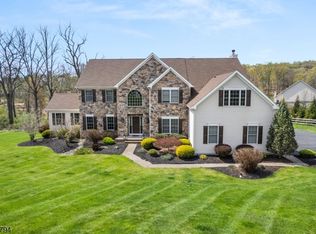 3 Demott Rd, Flemington, NJ 08822