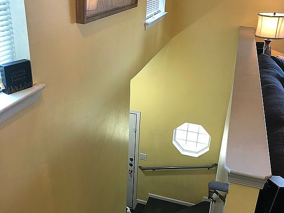 5th image of 3853 Lasalle Dr APT 104