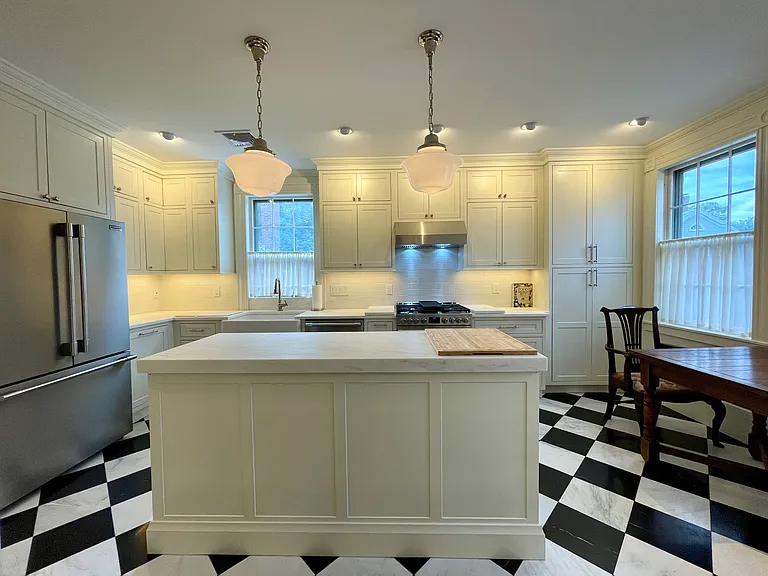 24 Chestnut St #2 — Photo 47