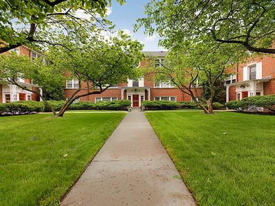 2545 Bennett Ave APT 2, Evanston, IL, 60201