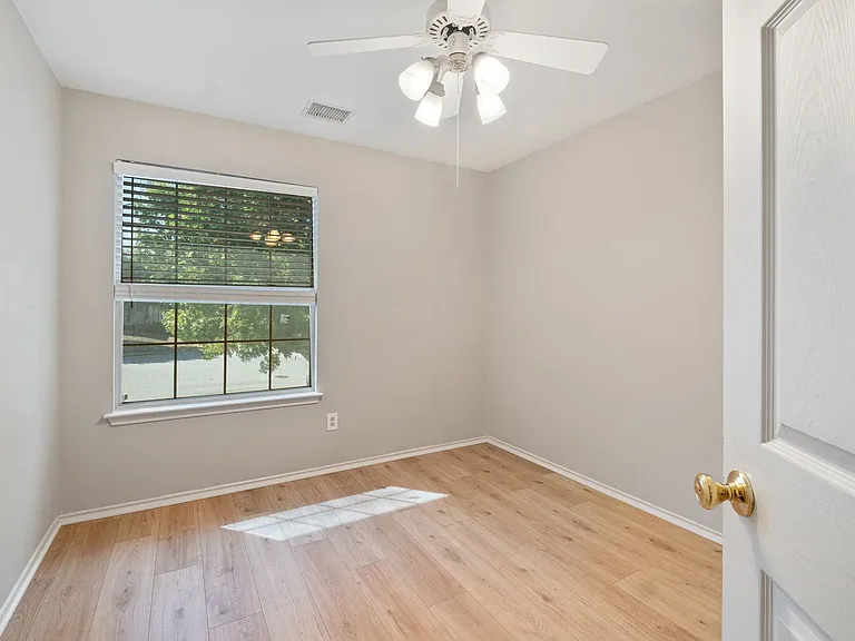 808 Flatters Way — Photo 13