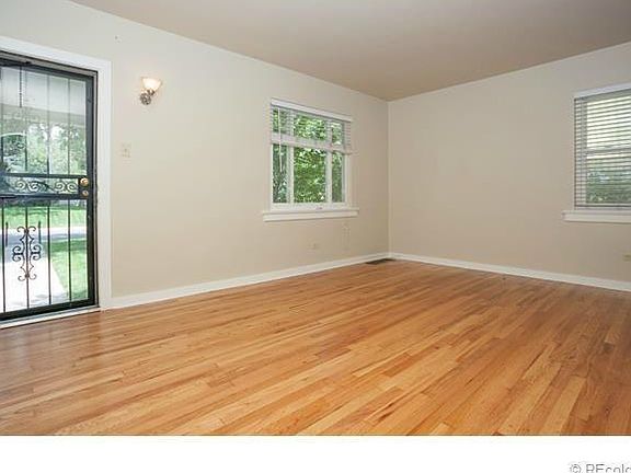 2nd image of 2431 S Franklin St