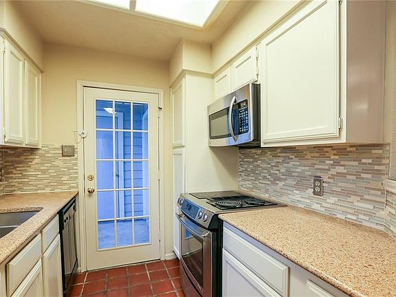 4th image of 3111 Tom Green St APT 105