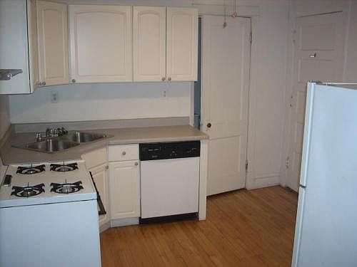 5th image of 5102 N Winchester Ave