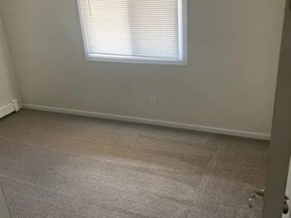 2131 Basswood Ln APT 4, Mound, MN 55364