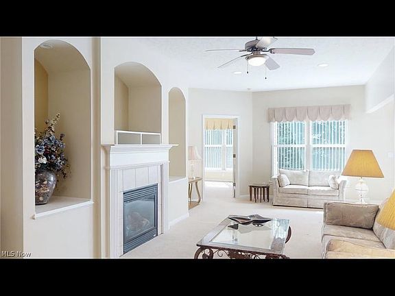 3rd image of 9748 Scottsdale Dr