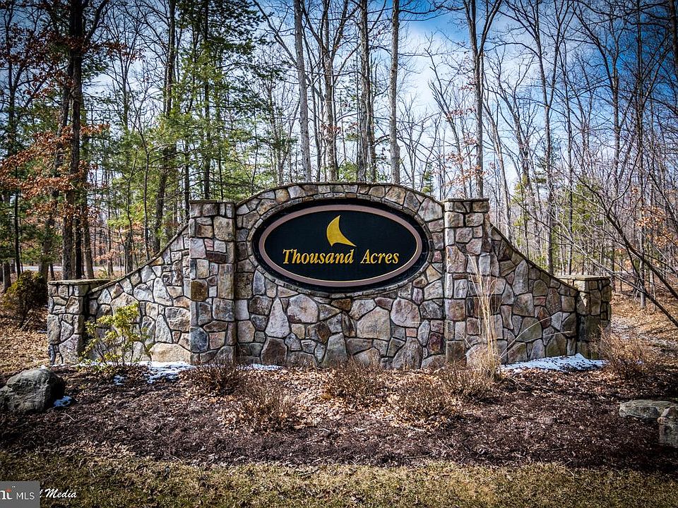 2nd image of 18 Smith Pointe Dr