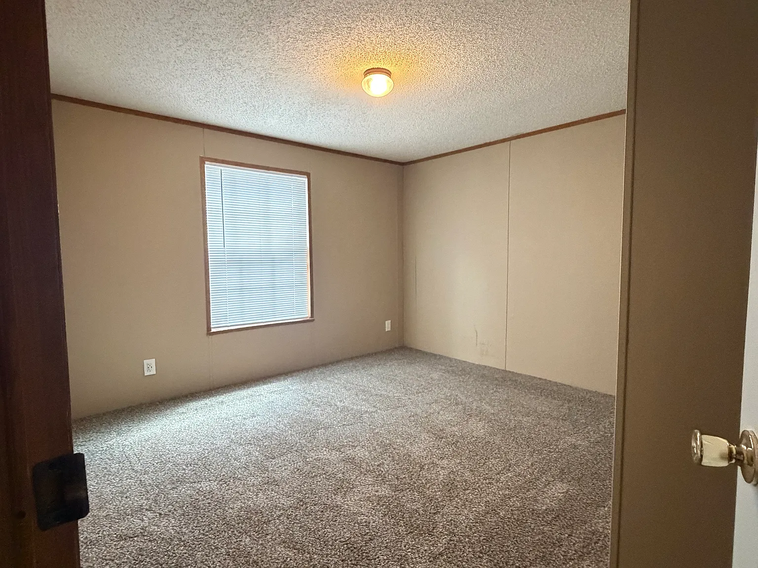 3 bed, 924 sqft, $1,007 — Photo 4