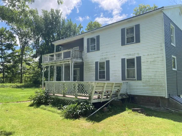 11466 Old Albion Rd, Girard, PA 16417