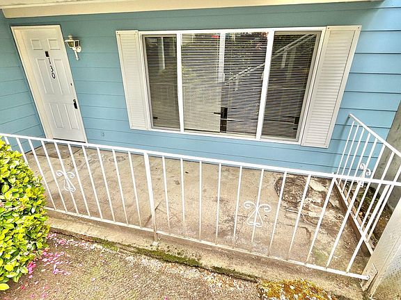 2nd image of 388 SE 194th Ave #8450e2e58