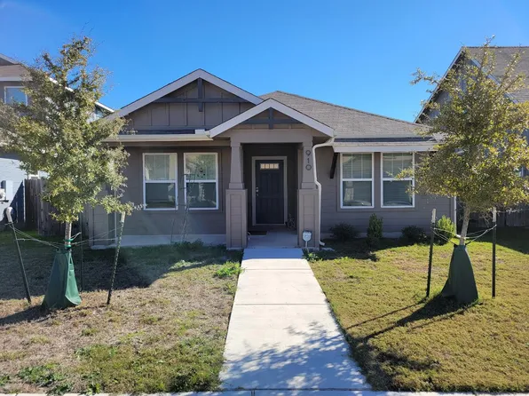 910 Main St, Hutto, TX 78634
