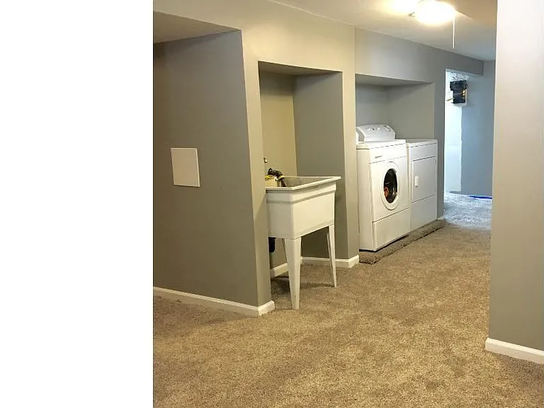 2111 3rd St NE — Photo 12