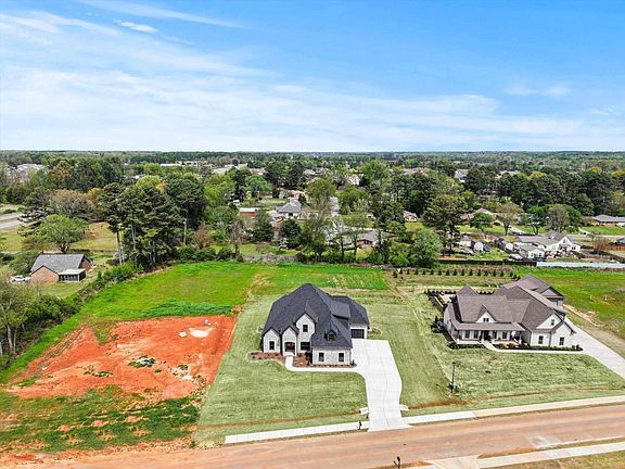 2nd image of 20603 Jeremiah Ln