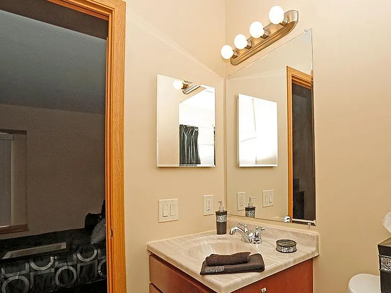 LAKE VILLAGE APARTMENTS — Photo 17