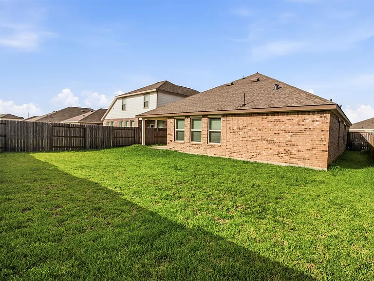5111 Winslow Grove Dr — Photo 25