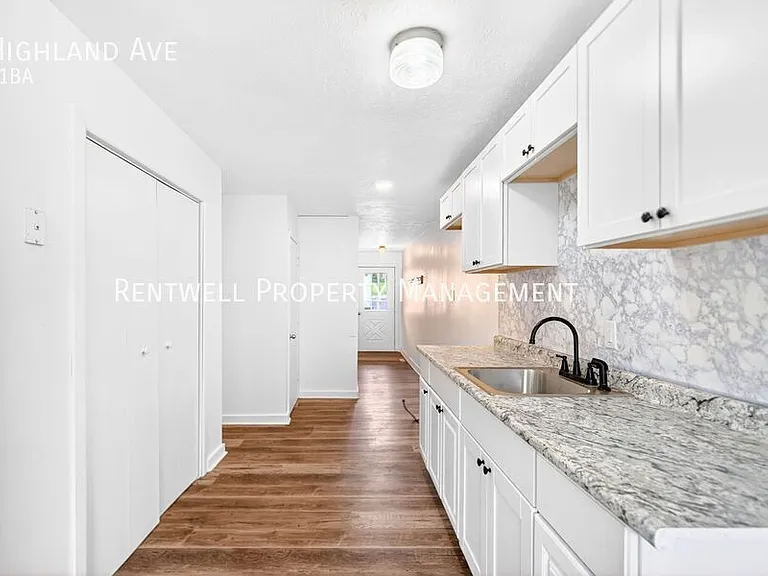 27 Highland Ave — Photo 17