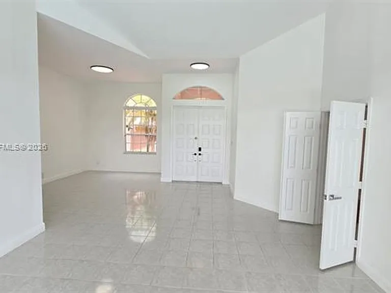 10320 Guatemala St #10320 — Photo 3