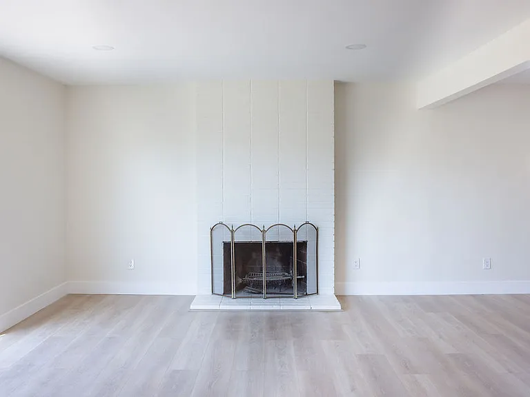 8751 Chantilly Ave — Photo 12