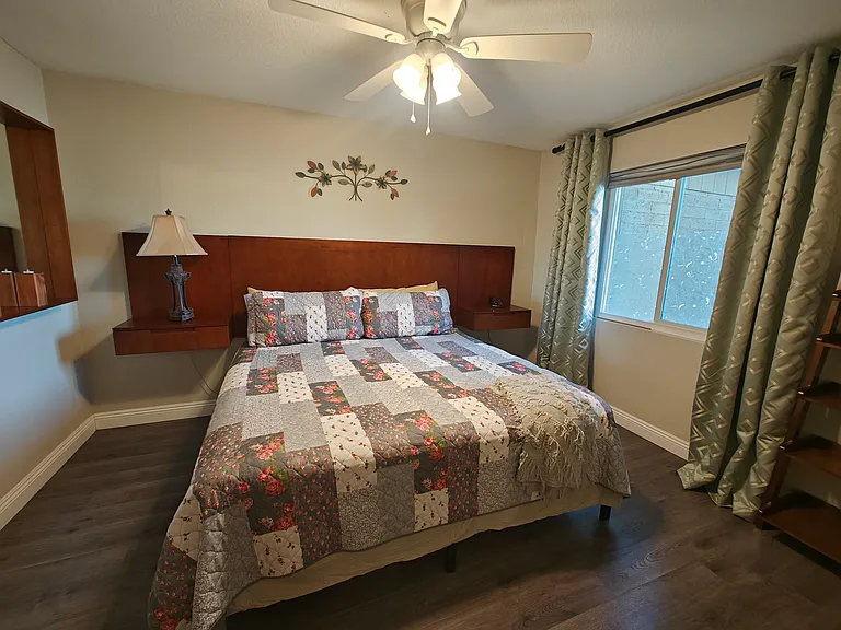 1122 Westwood Dr #1 — Photo 8