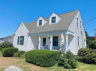 22 Crescent St, Groton, CT 06340