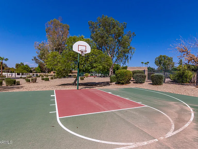 2909 E Las Rocas Dr — Photo 43