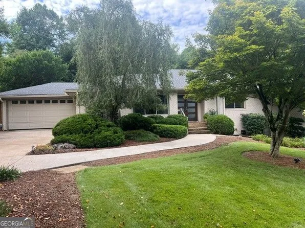 1043 Robin Ln NE, Atlanta, GA 30306