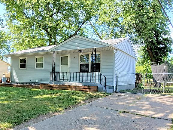 3rd image of 4265 Marigold Dr