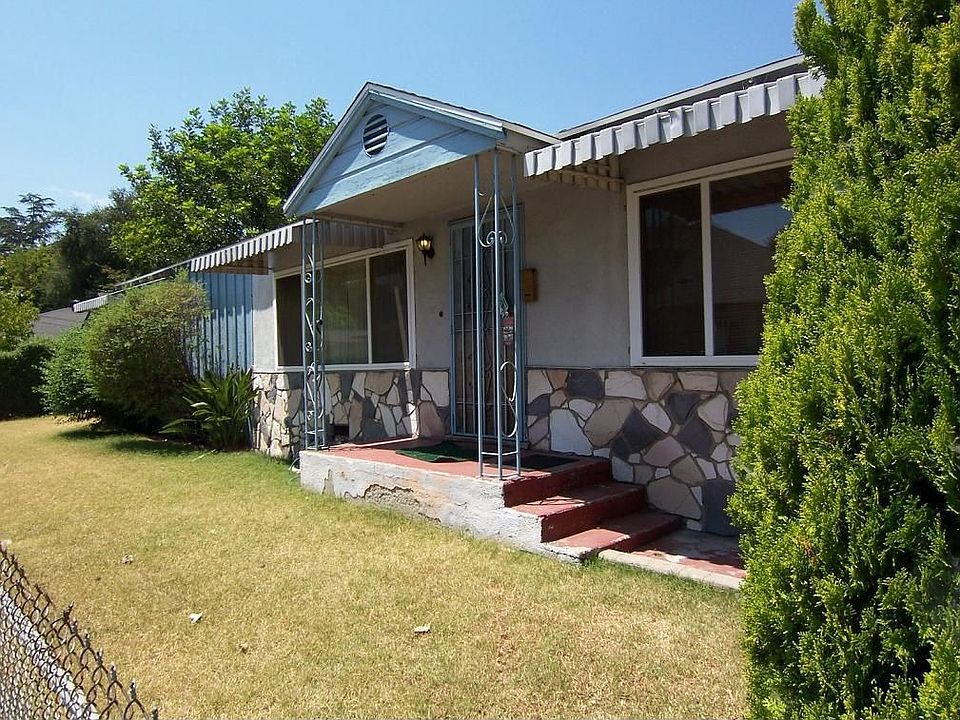 1st image of 33 Fair Oaks Dr