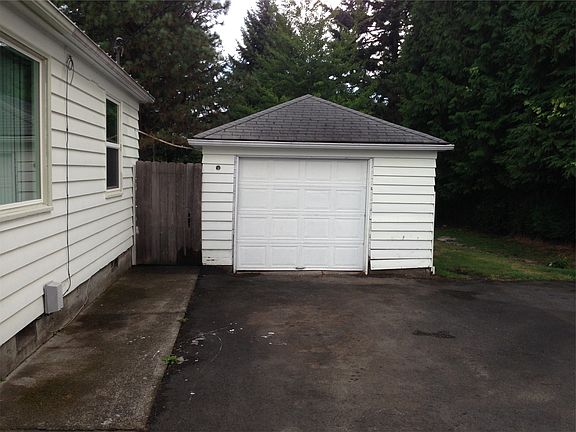 2nd image of 152 Beacon Hill Dr