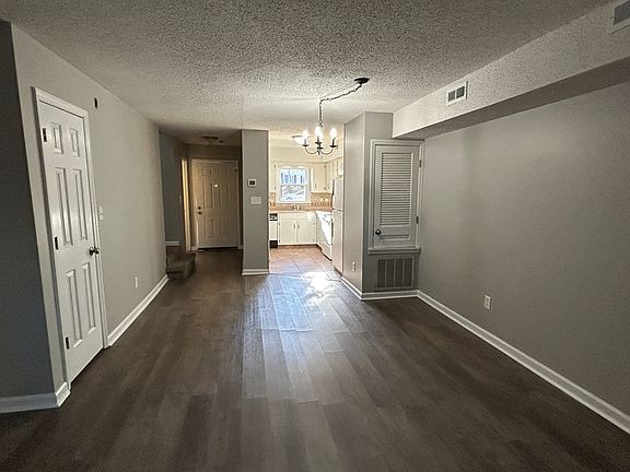 2nd image of 230 Marinawoods Dr SE #1