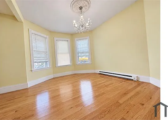 3 bed, 1700 sqft, $3,900 — Photo 4