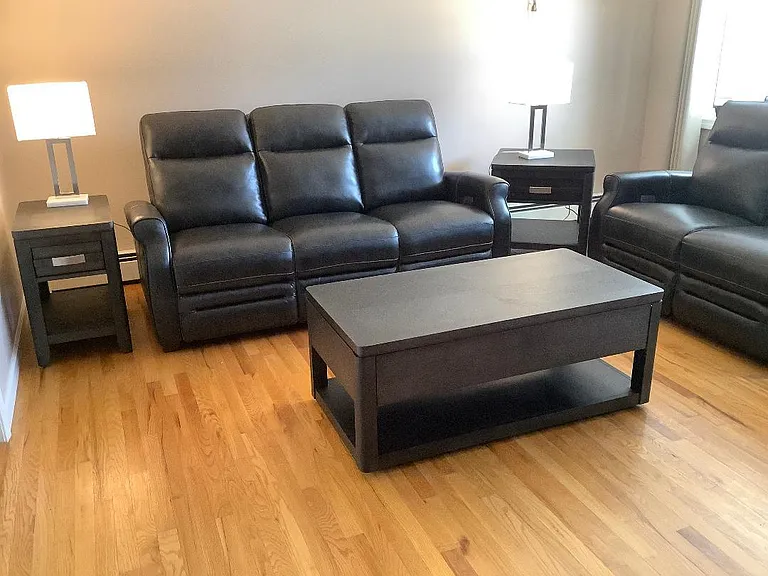 43 Dorothy Ave — Photo 2
