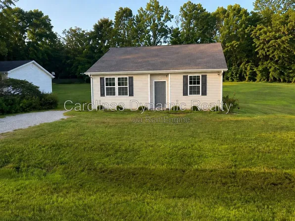 106 Titanium Dr, Statesville, NC 28625