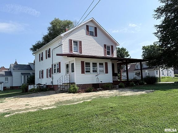 4th image of 210 S Timber St