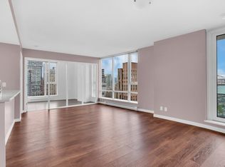 233 Robson St #2502, Vancouver, BC V6B 0E8