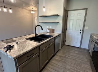 1225 N Marion Rd #4, Sioux Falls, SD 57107