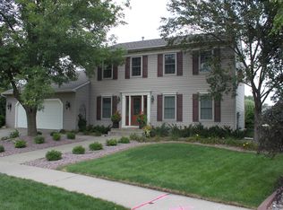 2915 Mayowood Common Cir SW, Rochester, MN 55902