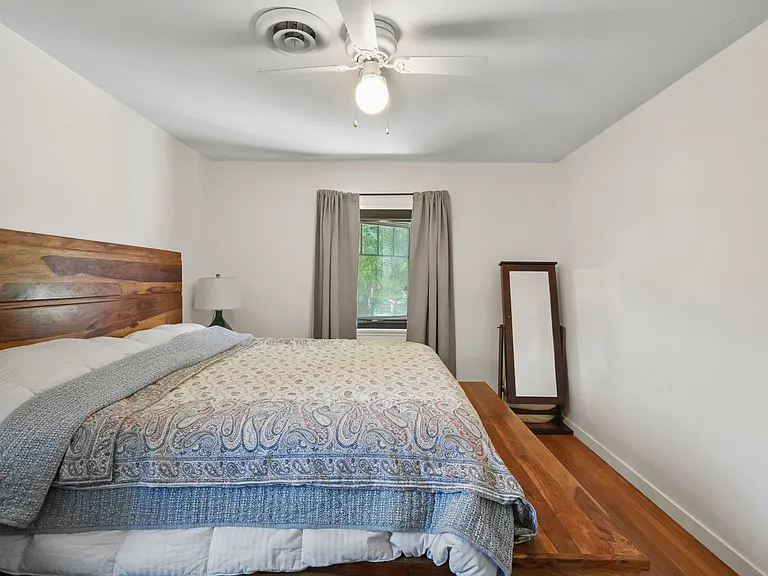 2045 Armour St — Photo 23