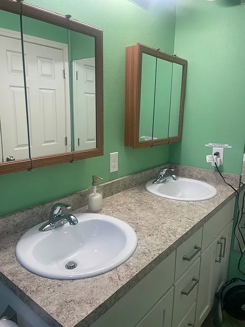 1 bed, 800 sqft, $1,800 — Photo 3