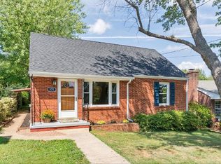 820 Valley View Cir, Charlottesville, VA 22902