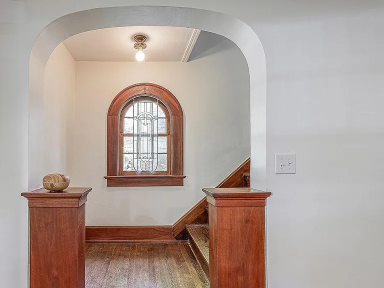 5609 Kenwood Ave — Photo 10