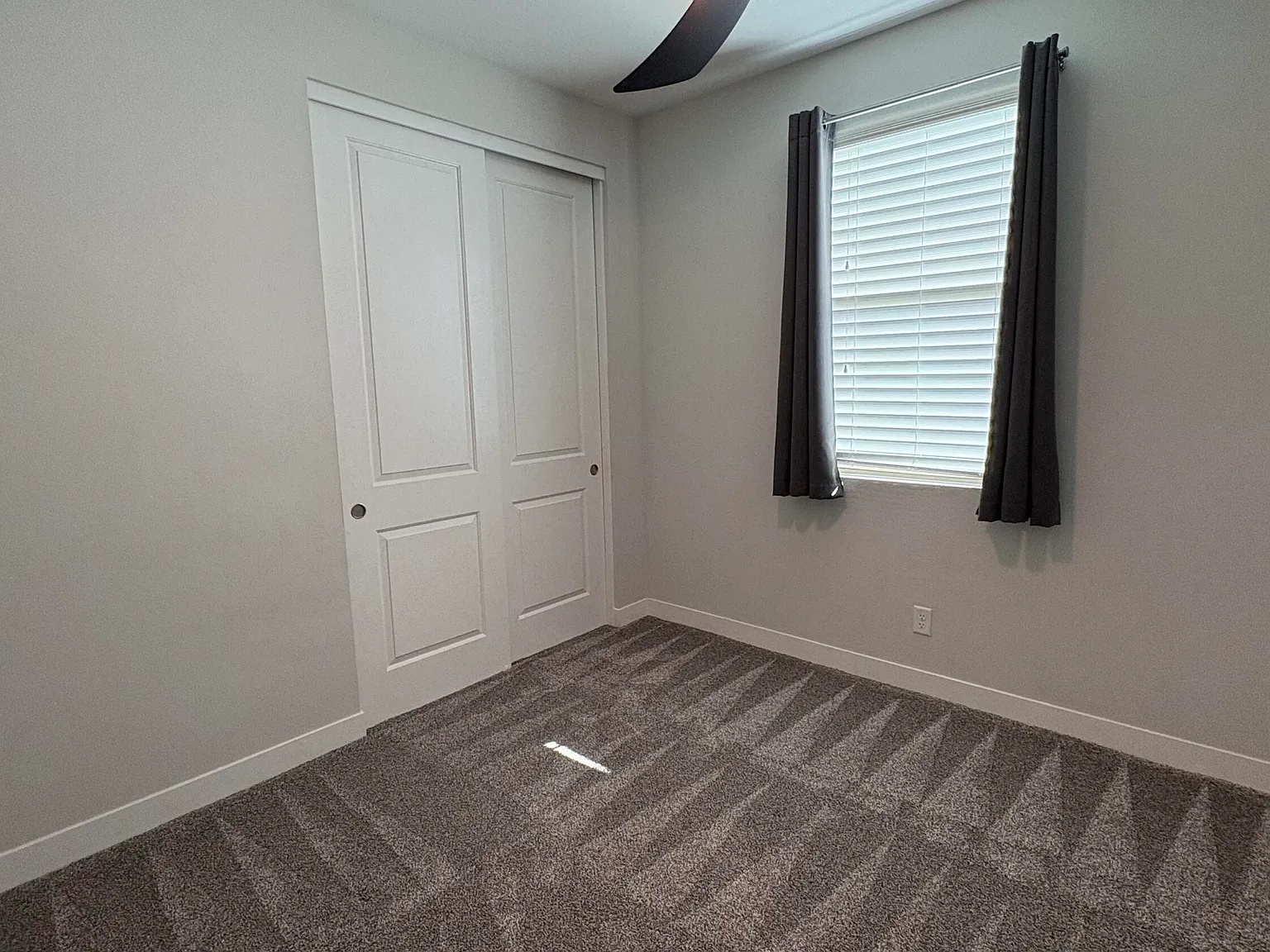 3 bed, 4.0 bath, 1567 sqft, $2,200 — Photo 4