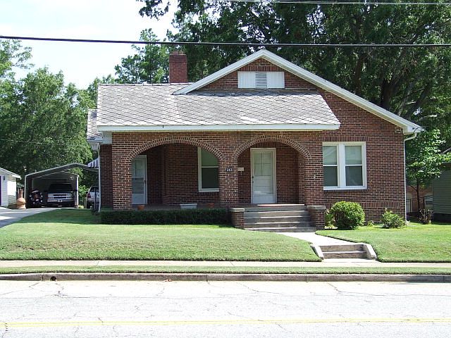 1st image of 343 W Cambridge Ave