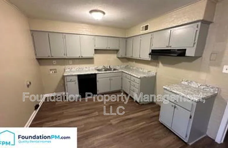 3214 Mario St — Photo 3