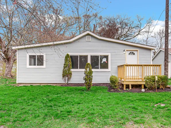 5098 Concord Ave, Portage, IN 46368