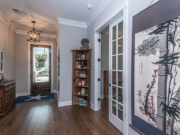 5th image of 3808 Maidstone Dr