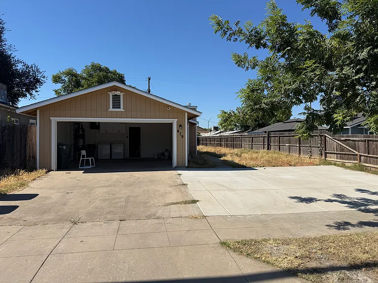 479 W Spruce Ave — Photo 10