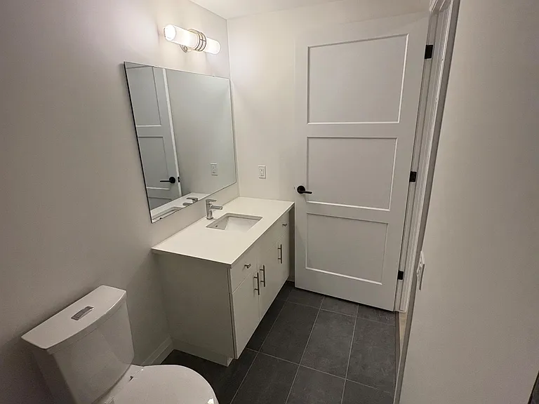 93 Arthur St N #809 — Photo 10